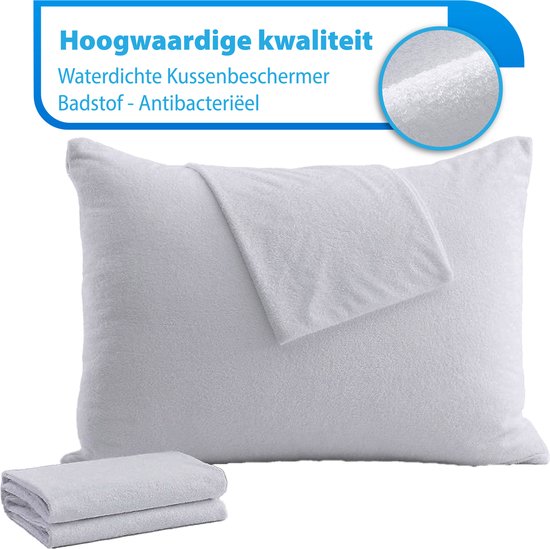 Coussin blanc en tissu éponge avec une housse imperméable et antibactérienne. Avec le texte 'Haute qualité'.