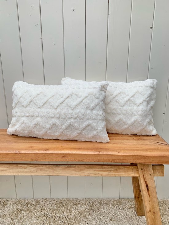 Zachte off white kussens - 30x50 cm - set van 2