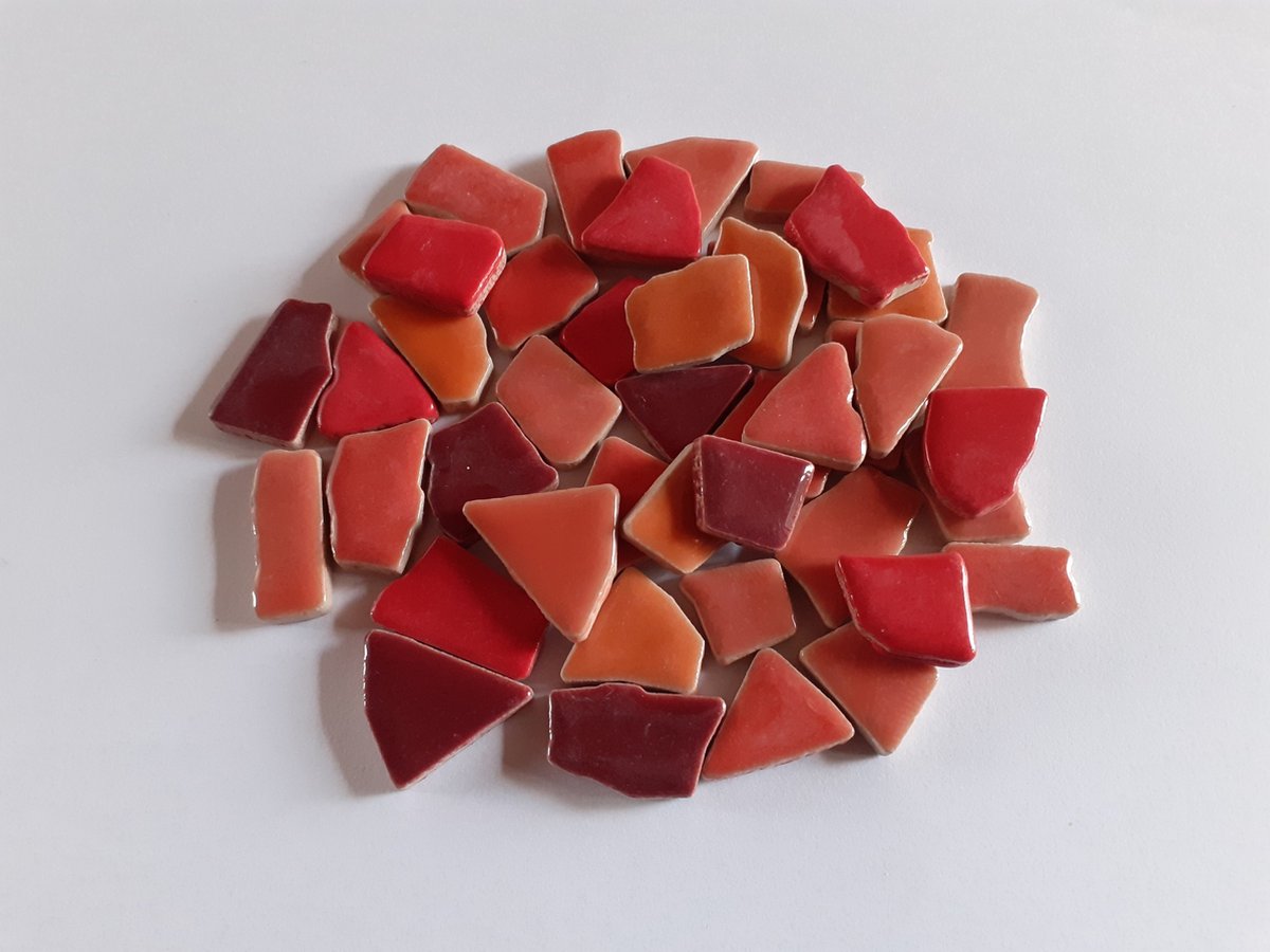 Keramische Mozaiek steentjes Rood mix 300 gram - Konka's Mozaiek