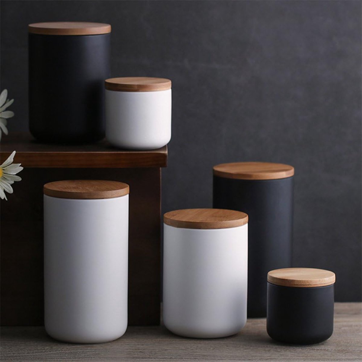 com-four® 3x Récipients de Conservation en Céramique - Boîte de Rangement avec Couvercle en Bambou - Récipient à Café Polyvalent - Petits Récipients en Céramique (blanc - 08x09cm - 3 pièces com-four® 3x Récipients de Conservation en Céramique - Boîte de Rangement avec Couvercle en Bambou - Récipient à Café Polyvalent - Petits Récipients en Céramique (blanc - 08x09cm - 3 pièces