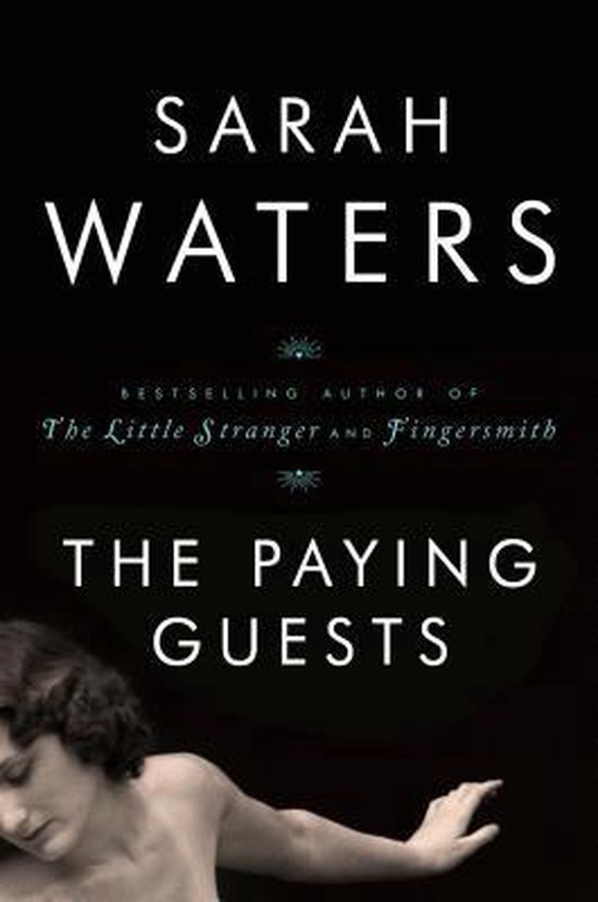 Boek "The Paying Guests" van Sarah Waters. Een vrouw ligt op de voorgrond.