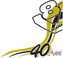 Sticker met '8' en '40 Anni' in goud en zwart.