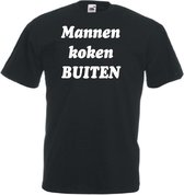 Mijncadeautje Unisex T-shirt zwart (maat XL) Mannen koken buiten