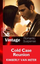 Cold Case Reunion (Mills & Boon Vintage Romantic Suspense) (Native Country - Book 2)