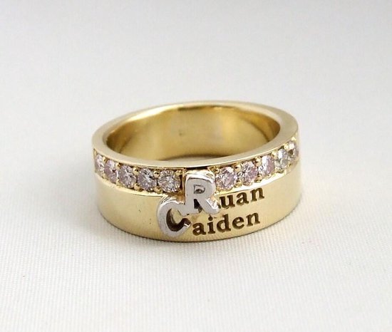 Gouden ring speciaal met eigen initialen | bol.com