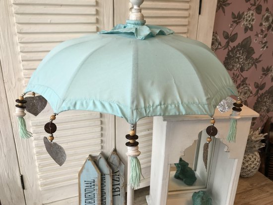 tafel met parasol