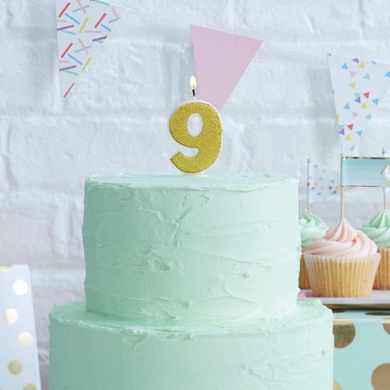 Glamifyr 13 stuks kaarsen 9e verjaardag jongens, 3D-verjaardagskaarsen kinderen kaarsen verjaardag voetbal verjaardagskaarsen cijfers 9e verjaardag jongens, taarttopper decoratie voetbal groen voor