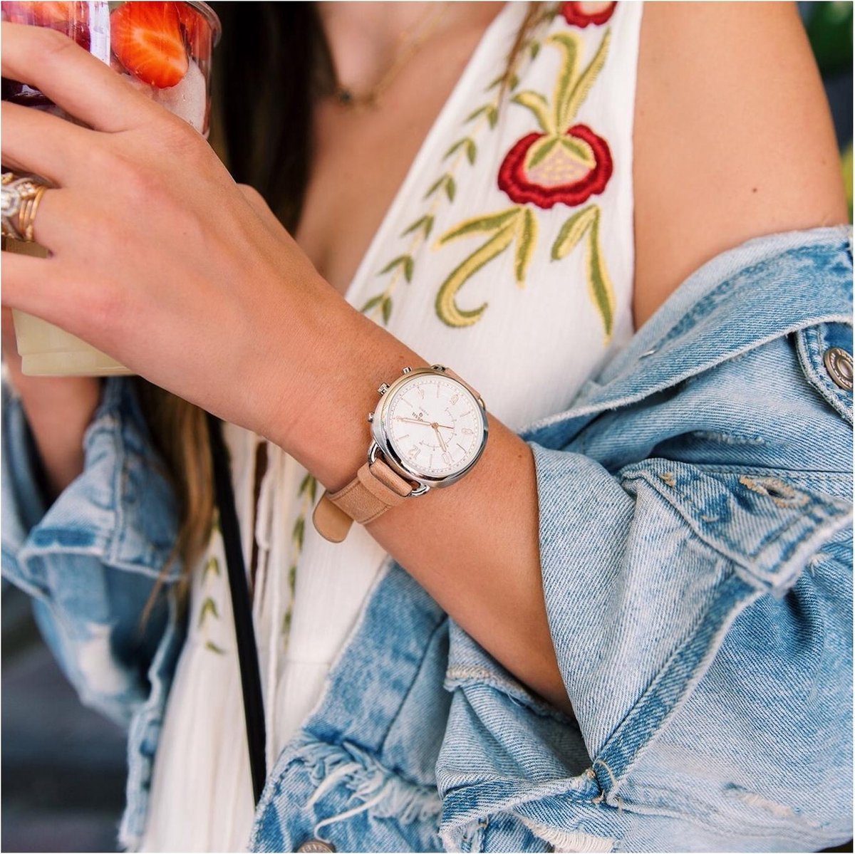 Fossil Q Accomplice Hybrid Smartwatch Beige bol
