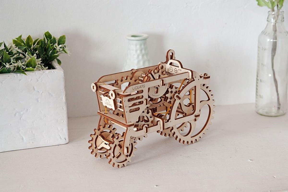 Ugears Modelbouw Hout Tractor — afbeelding 7