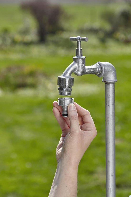 Raccord de robinet Premium GARDENA - Pour robinet d'eau 21 mm (G 1/2 ") - Avec filetage 26,5 mm (G 3/4")