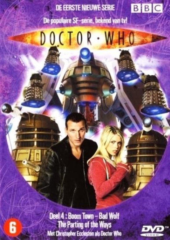 Deel 4 van de SF-serie Doctor Who. Een man en vrouw staan voor Daleks en een grote robot.