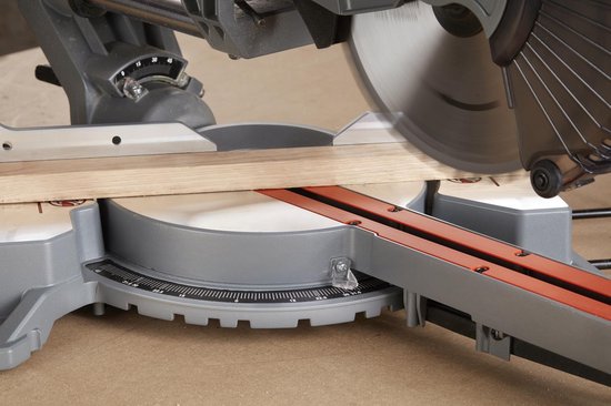 Black & Decker BES700-QS