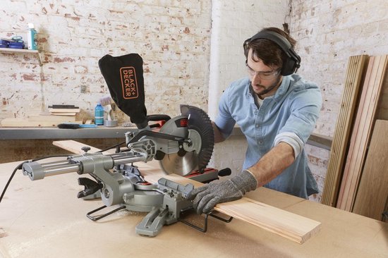 Black & Decker BES710-QS