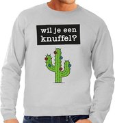 Wil je een Knuffel tekst sweater grijs voor heren M