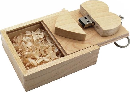 Foto: Hout hart usb stick in hout doos 32gb