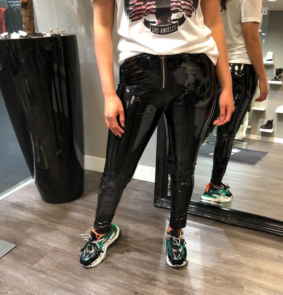 Dames broek lak legging met rits latex look bol