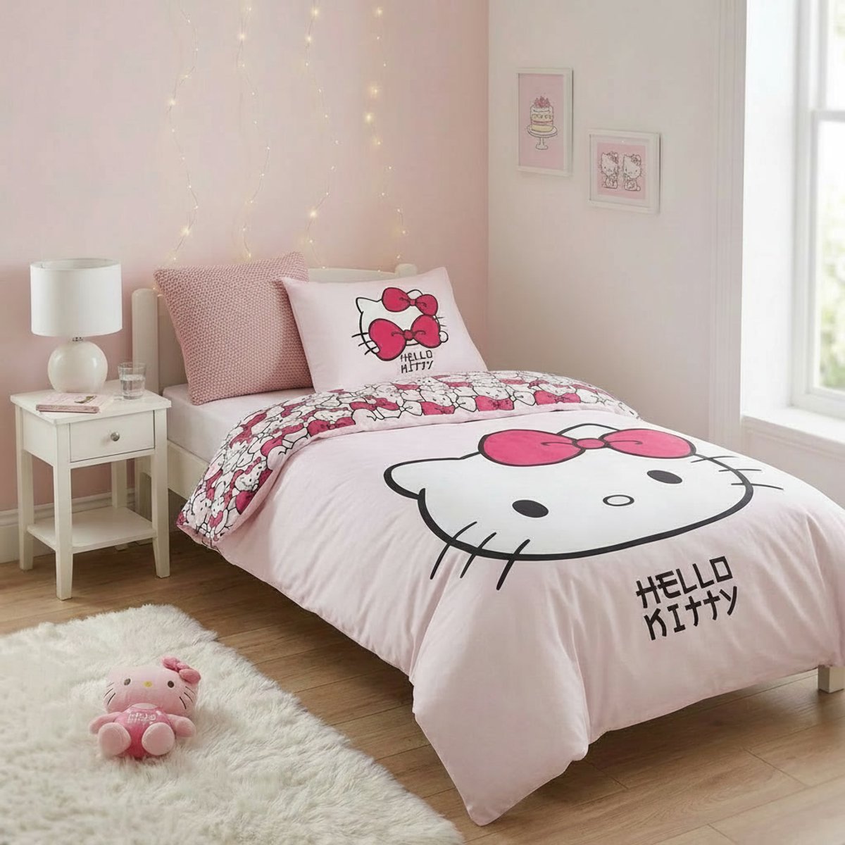 Hello Kitty Hello Kitty dekbedovertrek - 140 x 200 cm / 65 x 65 cm - Polycotton