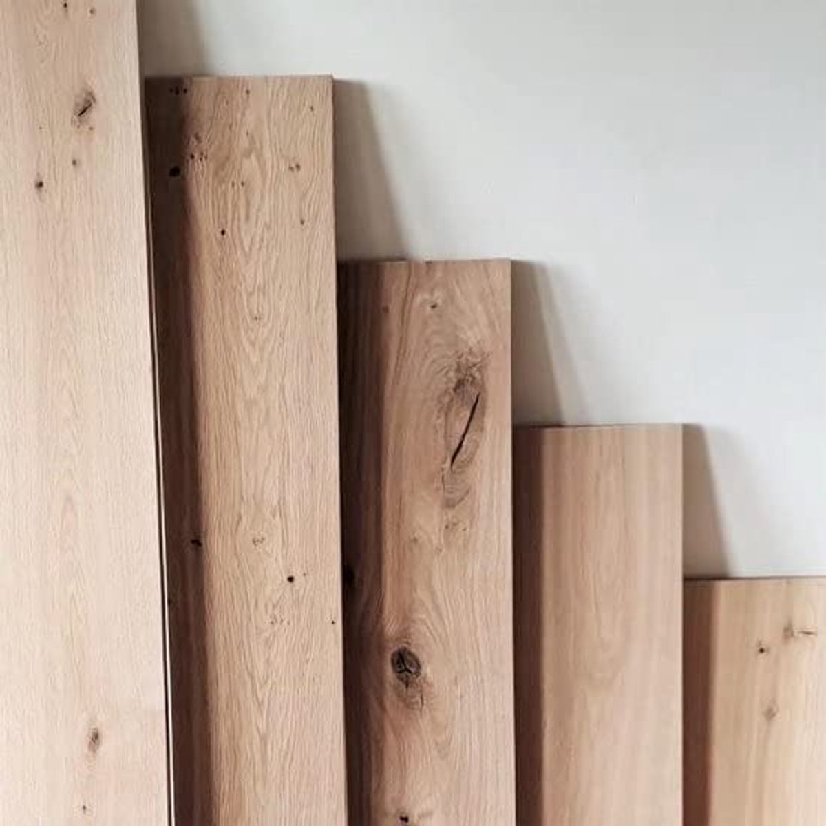 Eiken Wandplank - 140x20 cm - Industriele Plankdragers L-vorm Up - Staal - Mat Blank