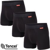 Drie zwarte Undiemeister boxershorts met rode labels, met Tencel logo.