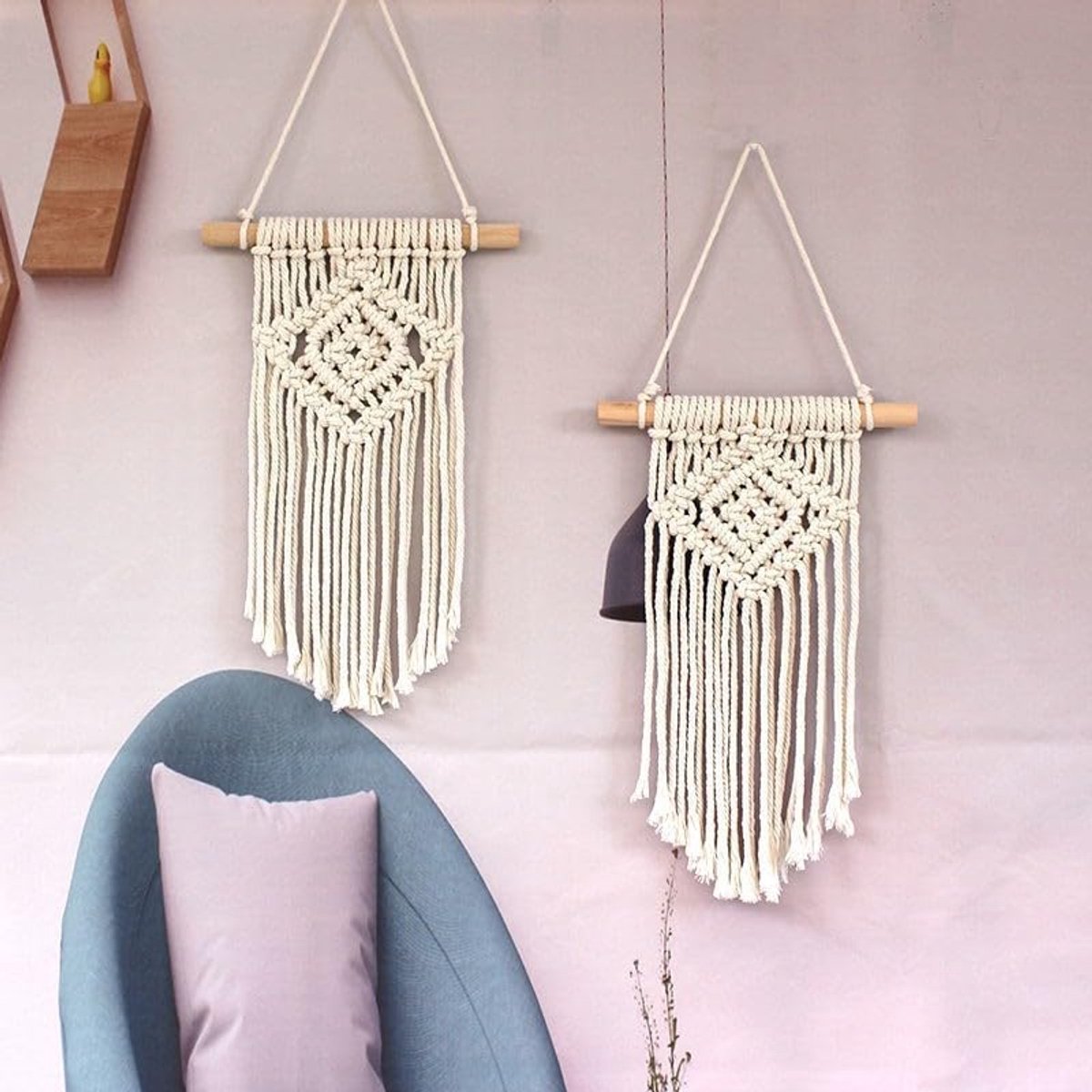 PZCC Macramé Wanddecoratie - 2 Stuks - Macrame Wandkleed - Macrame touw - 30x20 cm - Handgeweven Boho Decoratie van Katoen met Houten Stok - Bohemian Wandkleed voor Woonkamer en Slaapkamer - Crèmewit