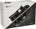 Witte LEGO Technic Koenigsegg doos met afbeelding van twee zwarte sportwagens.