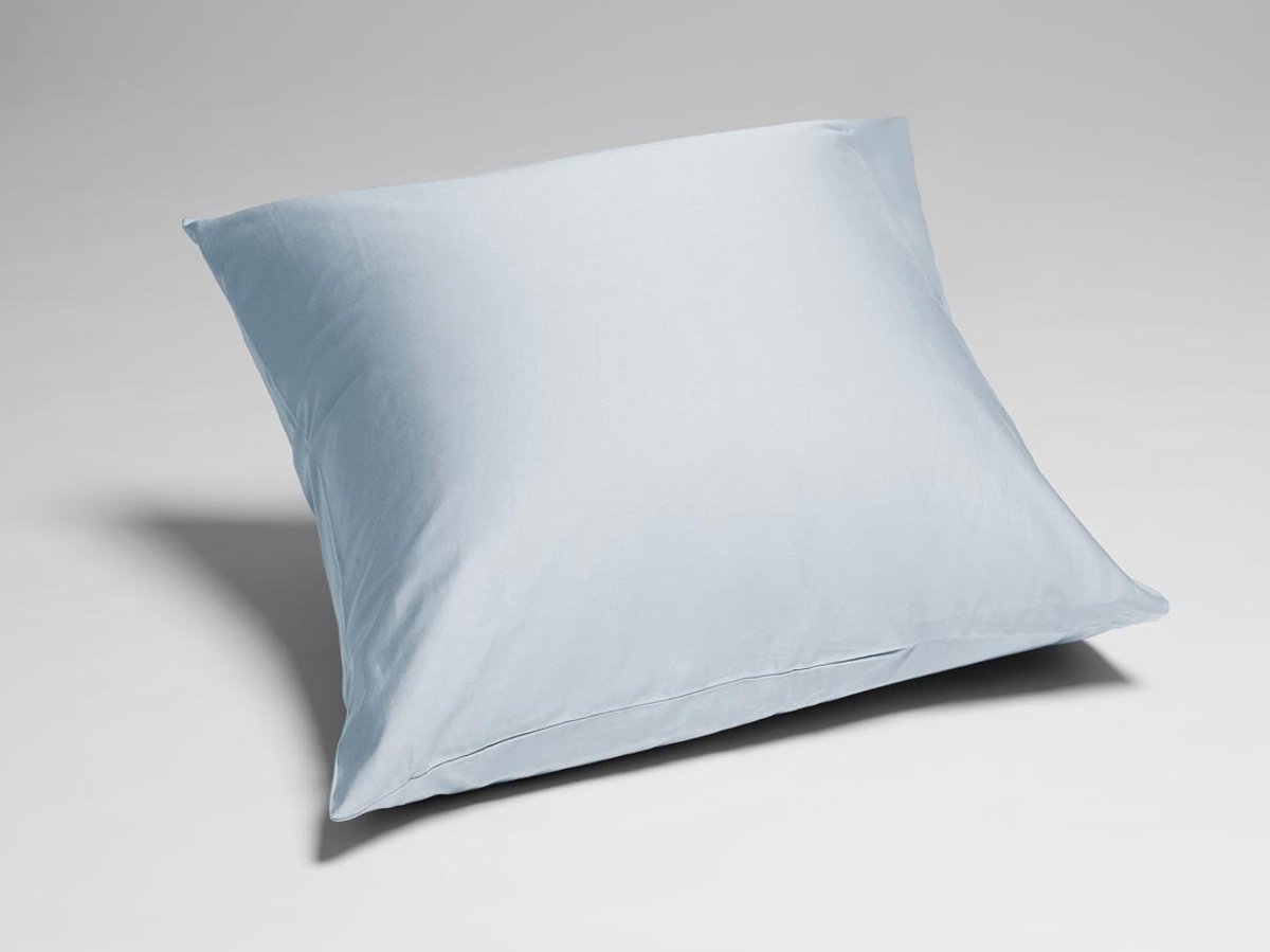 Yumeko kussensloop katoen satijn sky blauw 65x65 - Bio, eco & fairtrade - 1 stuk