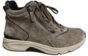 Beige suède halfhoge schoen met ritssluiting en veter. Grijze zool en zwarte accenten.