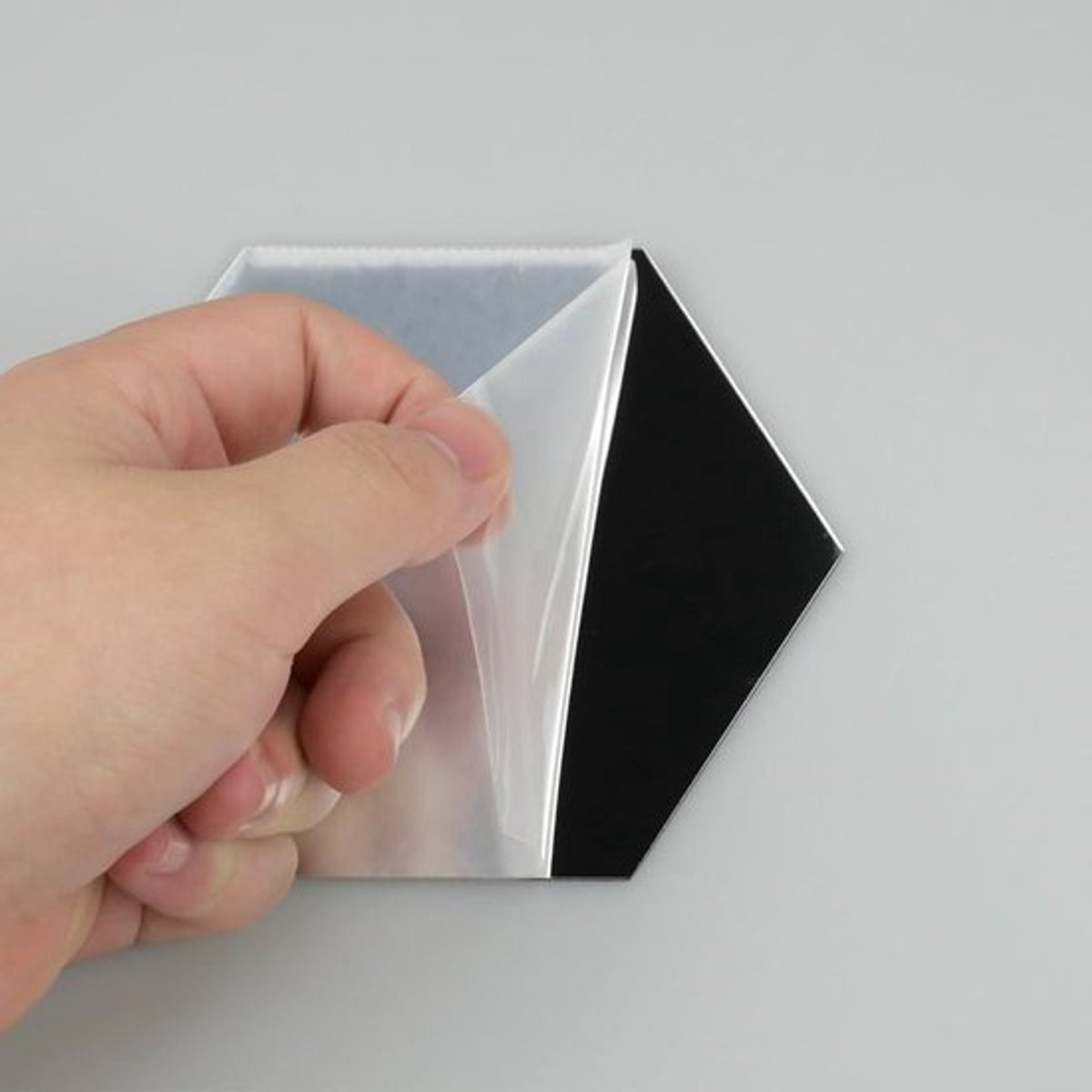 Zeshoekige spiegeltegels - Set van 24 stuks - Acryl wandstickers voor wanddecoratie thuis - Badkamer, woonkamer, slaapkamer - DIY decoratie in zilverkleur