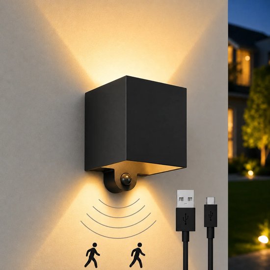 Lampe d'extérieur noire cubique avec détecteur de mouvement, projette la lumière vers le haut et le bas. Câbles USB inclus.