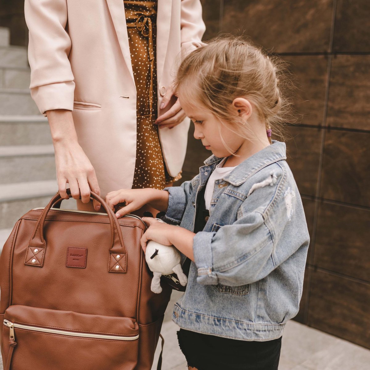 SnelShoppen - Lederen Reizen Laptop Rugzak Notebook School Luiertas voor Vrouwen en Mannen (Groot, Bruin) - Ideaal voor Werk, School, Reizen en Vrije – foto 5