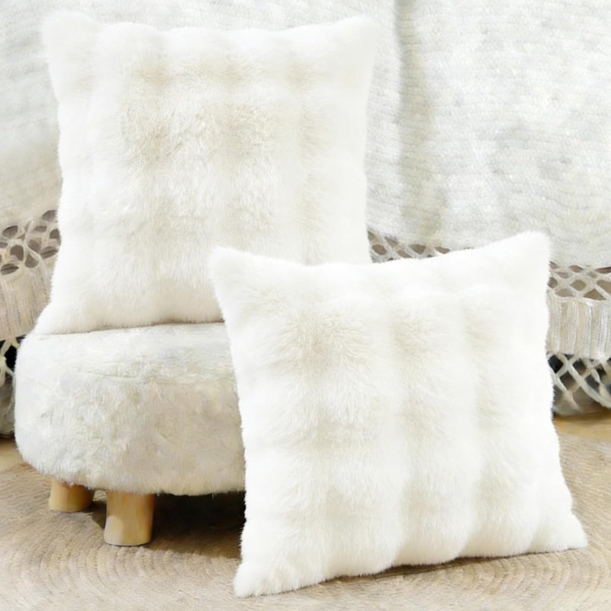 SnelShoppen - Set van 2 Dikke Pluche Faux Wol Decoratieve Zachte Kussenhoezen, Luxe Kussens voor Bank Slaapkamer Kussenhoes 45 x 45 cm Crème Wit