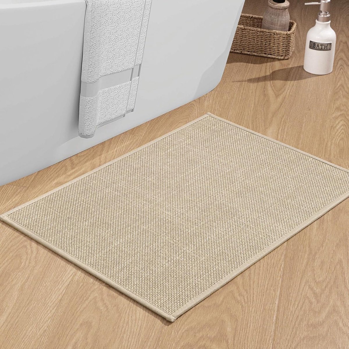 SnelShoppen - Antislip Badkamertapijt 43 x 61 cm - Beige Wasbare Badmat met Rubberen Achterkant - Ideaal voor Badkamer en Douche - Comfortabel en Veil