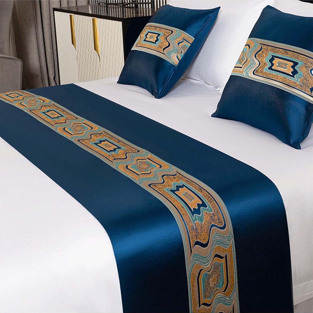 Bedloper Set - Decoratieve Sjaal - Slaapkamer Decoratie - Jacquard Streeppatroon - 210 x 4