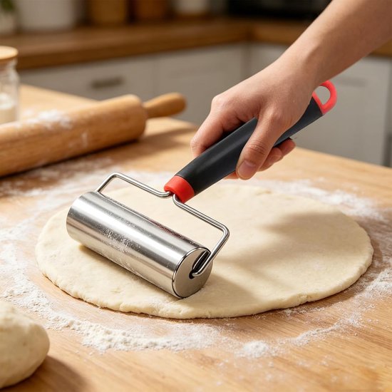 Set van 3 deegkaarten, deegschraper, deegroller klein met handvat - Deegspatel, keukenspatel, pizzapatel, deegroller, roestvrij staal, voor brood, pizzadeeg, gebak, pasta, desserts — afbeelding 5