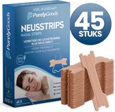 Verpakking met 45 bruine neusstrips van PurelyGoods, met afbeelding van slapende vrouw en icoontjes voor slapen, sporten, reizen.