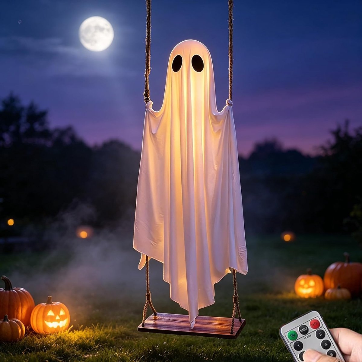 Halloween decoratie - Decoratie voor terras of tuin – Hangende schommelende geest - 1.5 m grote hangende schommelende geest - Schommelende hangende Halloween geest met afstandsbediening - Voor buiten tuin veranda