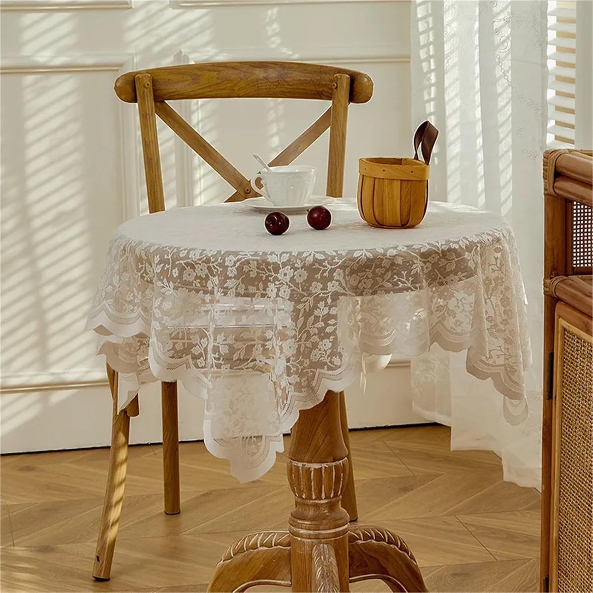 Casalora Kanten Tafelkleed 90x90 cm – Vintage Bloemenpatroon – Romantische Tafeldecoratie voor Eettafel, Woonkamer, Bruiloft & Feest