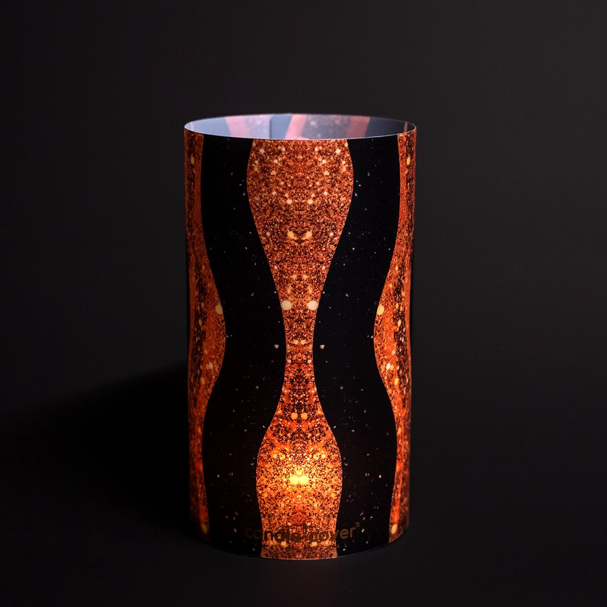 Candle-Cover - Weave - trendy omhulsel voor (oplaadbaar) theelicht en waxinelicht - windlicht - 9 cm rond - 16 cm hoog