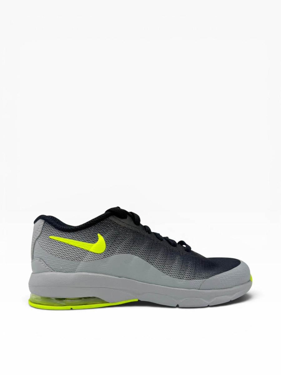 Nike Nike Air Max Invigor Jongens Sneakers Wolf /Volt Zwart