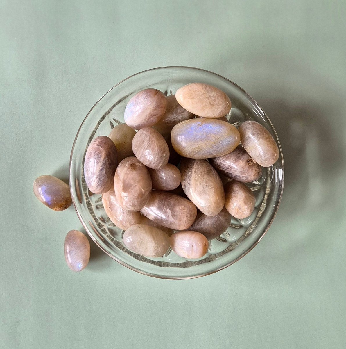 Crystal Moonstone Tumbled Gemstone 3-5cm