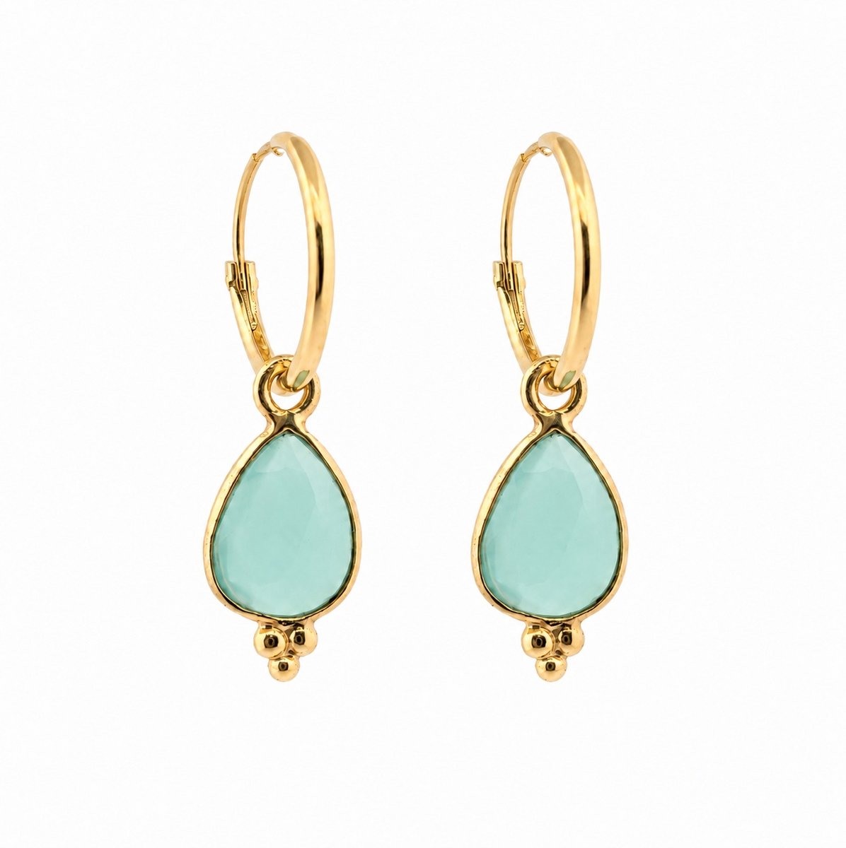 Dames oorhangers ringetjes goud op zilver met druppelvormige hanger en turqoise Aqua chalcedony steentje