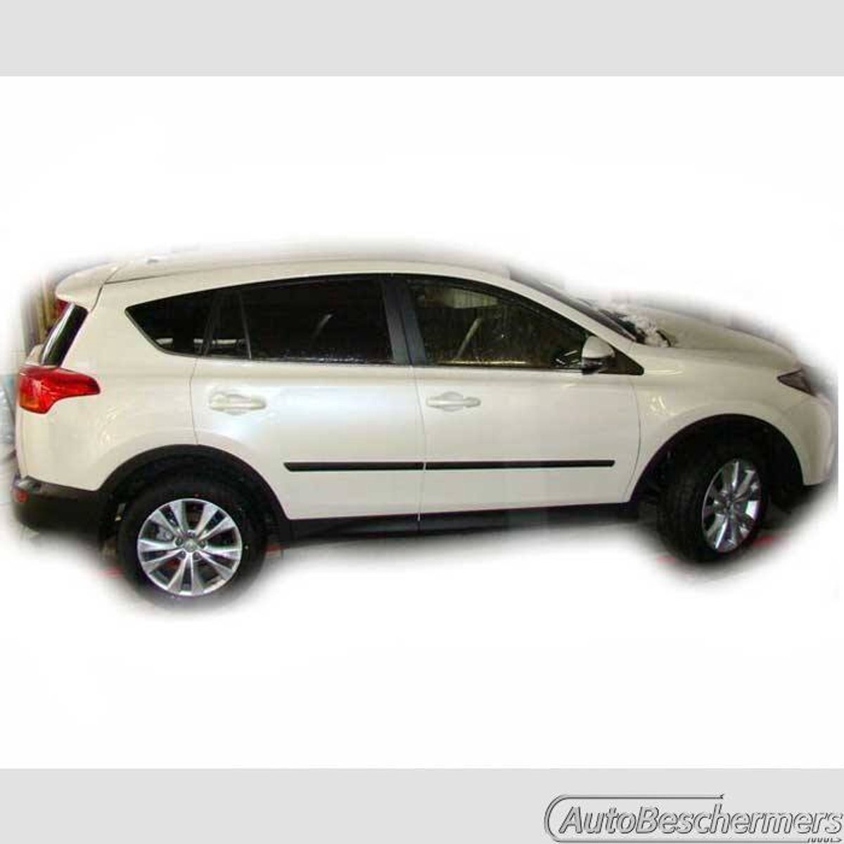 Stootlijsten set zwart voor Toyota RAV4 03.2013-. De stootstrips zijn zelfklevend. Set a 4 stuks (#0003)