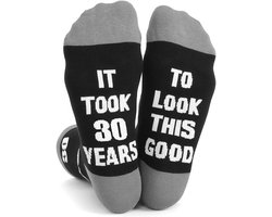 SilverAndCoco - 30 Jaar Sokken / Gekke Vrolijke Foute Kleding / Leuke Grappige Dikke Warme Socks / Verjaardag Geschenk Sok Outfit Katoen / Vrouw Man Sinterklaas Schoen Kerst Cadeau met Tekst - Dertig Versiering Happy Birthday