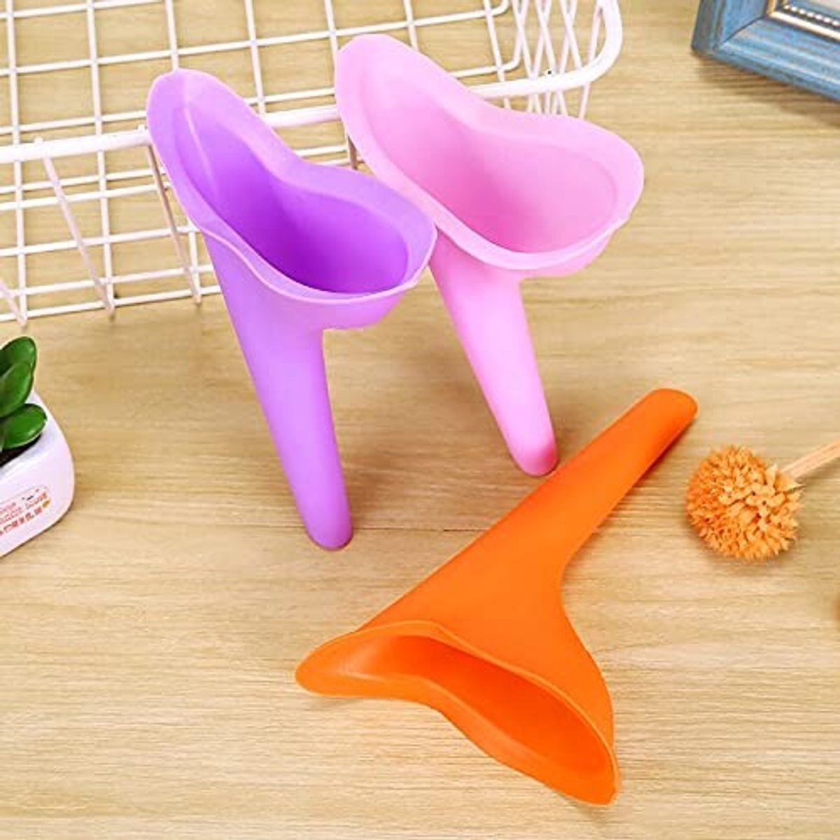 Dailygoods- Vrouwelijk Urinoir 3 Stuks - Draagbare Herbruikbare Pee Trechter - Siliconen - Discreet - Morsbestendig - Flexibel 10x13CM - Plasapparaat