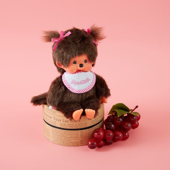 Bandai - Monchhichi - Roze en witte slabbetje meisje knuffel - Iconische jaren 80 aap knuffel - Zacht pluche 20 cm voor kinderen en volwassenen - Kinderspeelgoed 2 jaar en + - 25555 van Bandai — afbeelding 5
