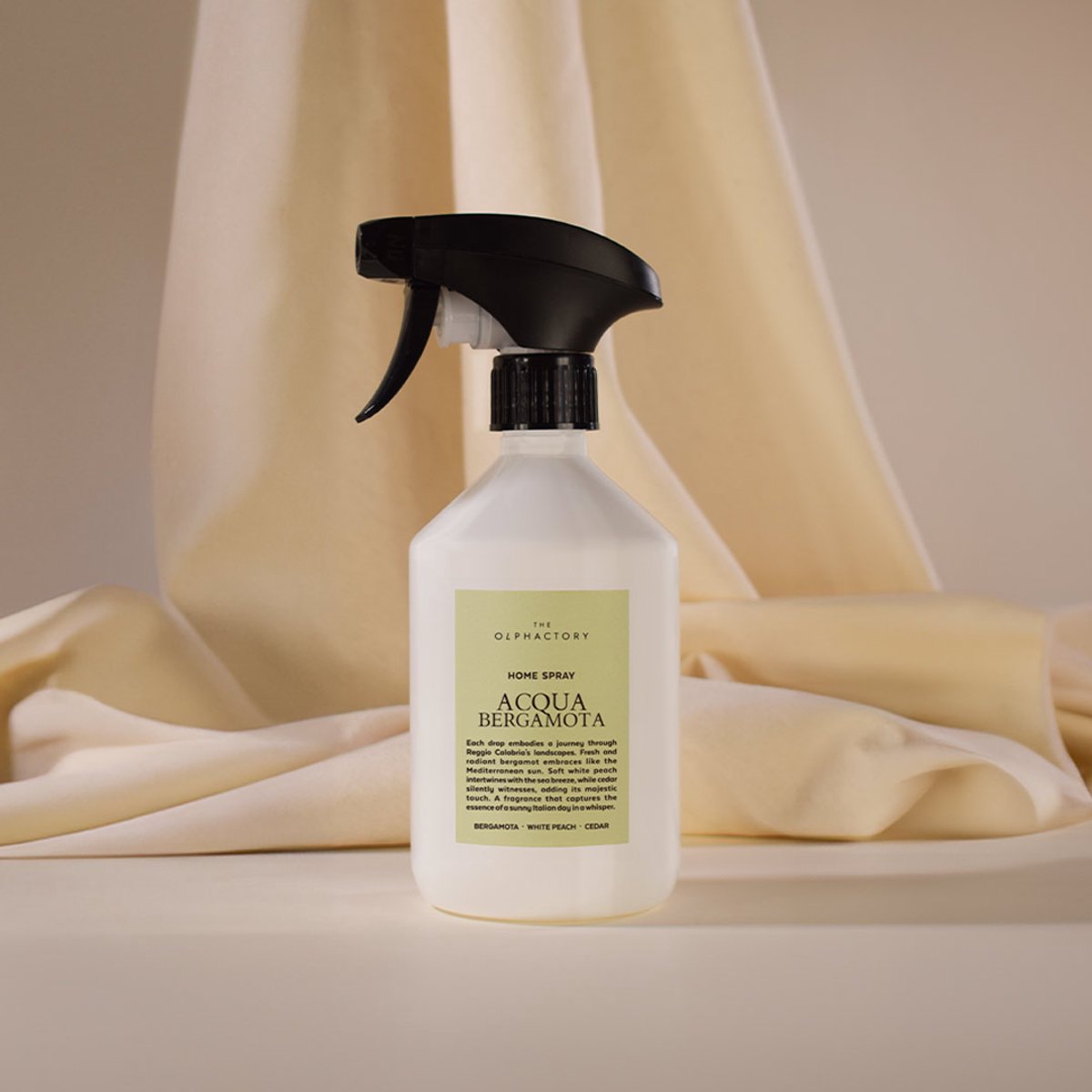 The Olphactory home spray - Acqua Bergamota wit