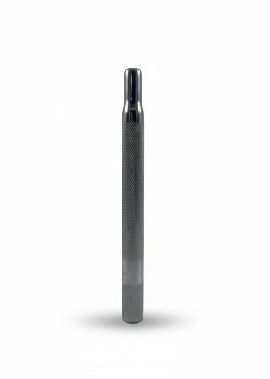 Zilverkleurige zadelpen van staal met een geribbelde grip.
