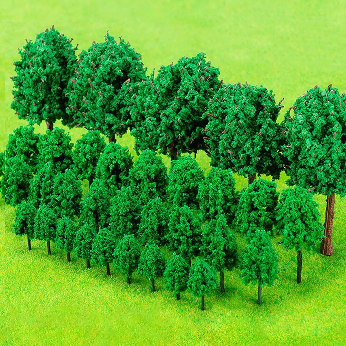 SnelShoppen - Set van 50 Miniatuur Bomen, Model Bomen, Landschapsmodel, Plastic Miniatuur Bomen 3-9 cm voor Diorama's, Sandtafel en Creatieve Projecte