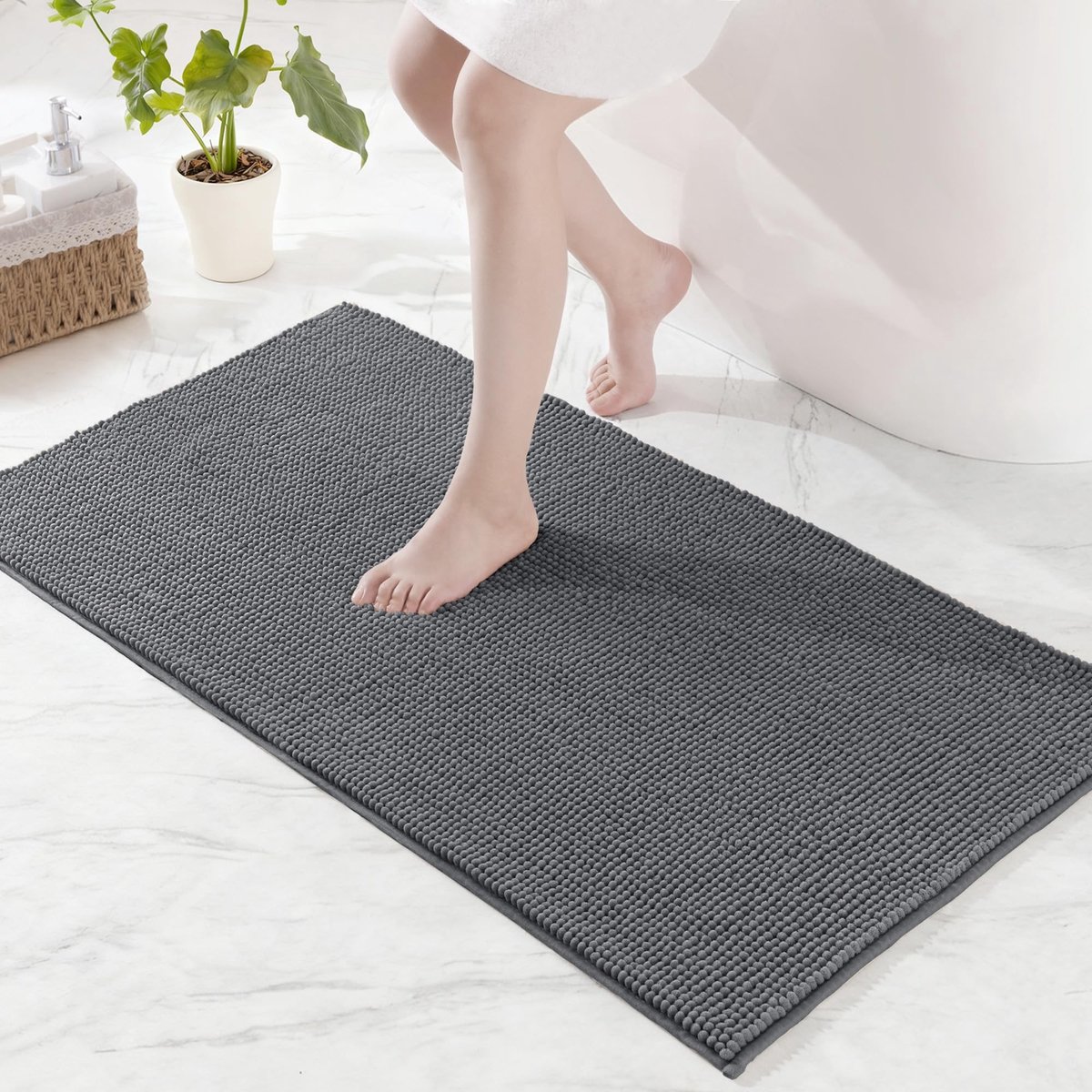 Omgoods - Chenille Badmat - Zacht en Absorberend, Antislip en Sneldrogend Voor Badkamer en Douche (Grijs, 60x120cm)