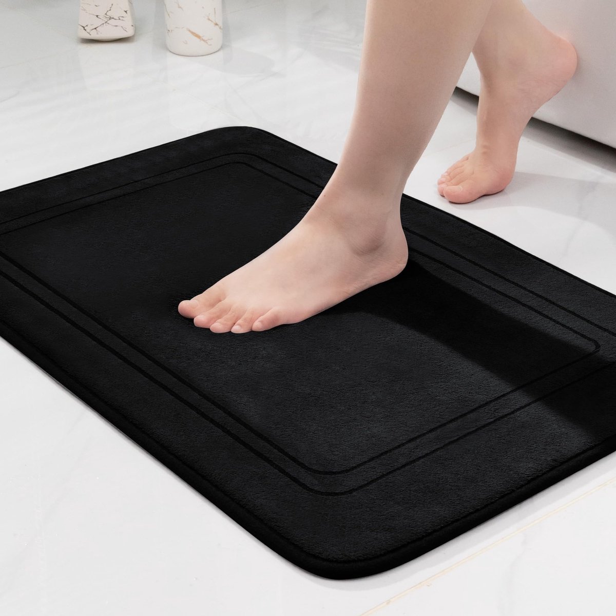 Omgoods - Antislip Badmat - Zacht en Absorberend - Zwart, 43 x 61 cm